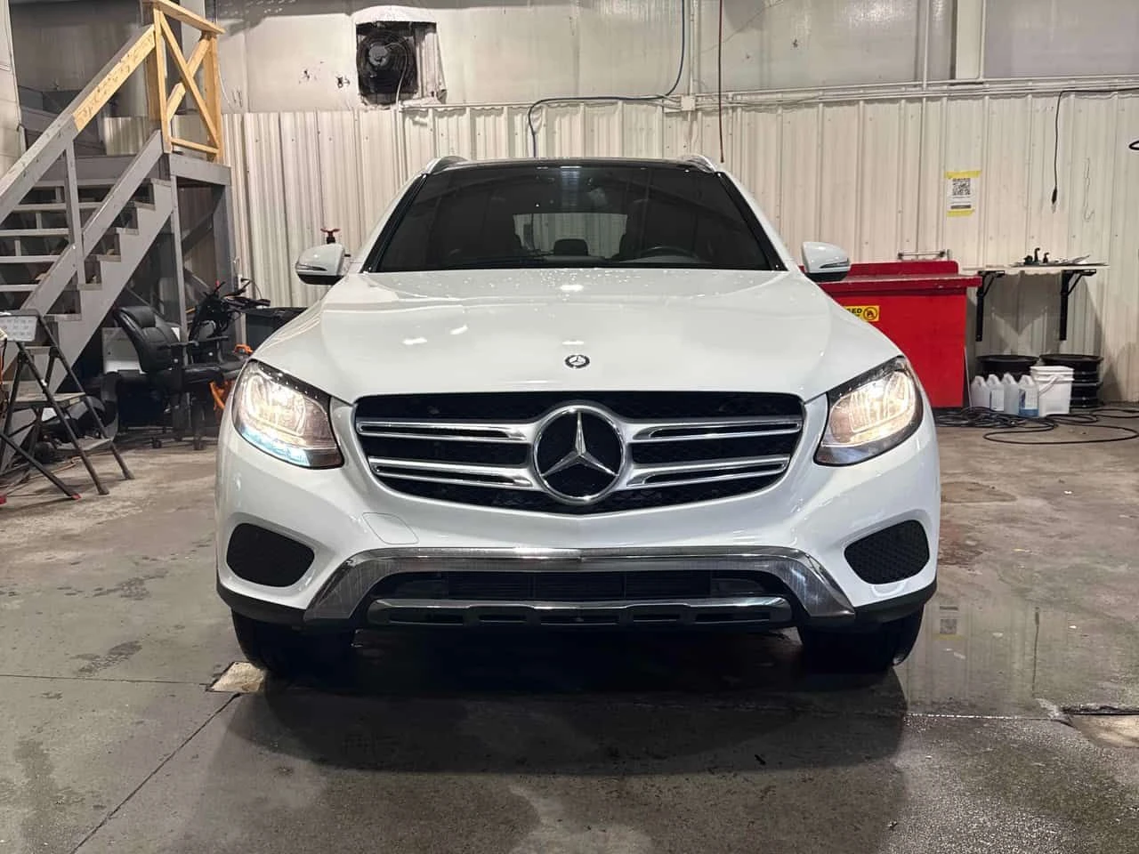 Mercedes-Benz GLC 300 * CARFAX * ОТ ПРЕДСТАВИТЕЛСТВО НА МЕРЦЕДЕС, снимка 5 - Автомобили и джипове - 55616330