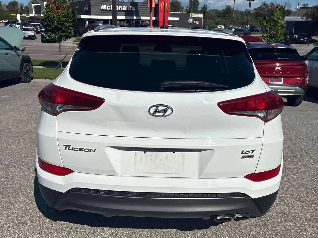 Hyundai Tucson  Premium * CARFAX * ФИНАНСИРАНЕ, снимка 4 - Автомобили и джипове - 55749940