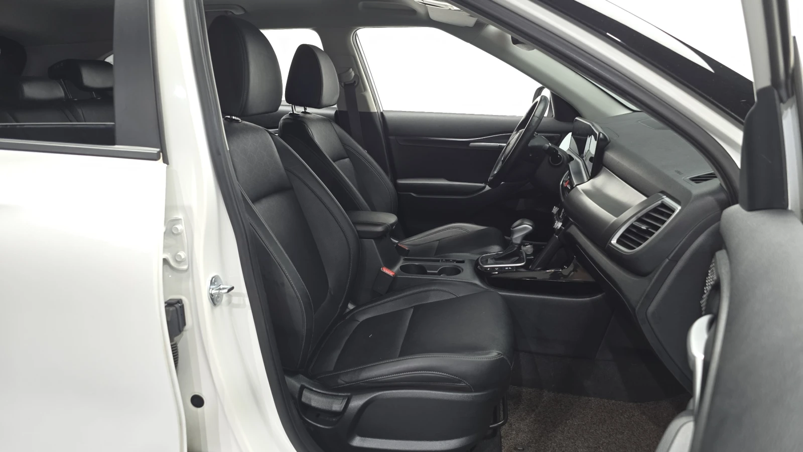 Kia Seltos Gasoline 1.6 Turbo 2WD Prestige autogeorge.com, снимка 15 - Автомобили и джипове - 56131420