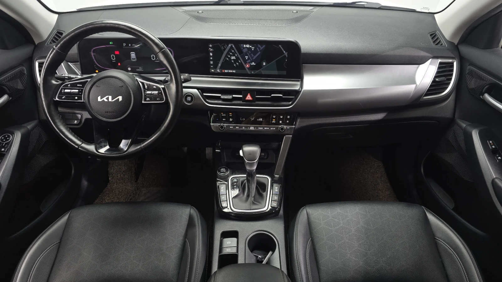 Kia Seltos Gasoline 1.6 Turbo 2WD Prestige autogeorge.com, снимка 10 - Автомобили и джипове - 56131420