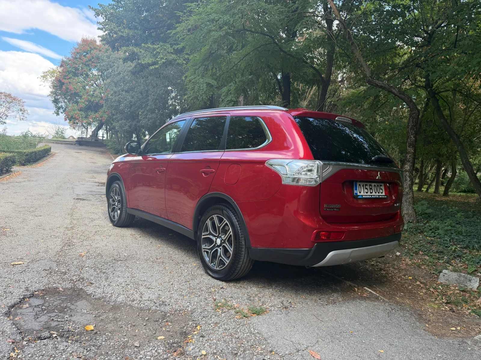 Mitsubishi Outlander Outlander 2, 2 DI-D 4WD intense, снимка 4 - Автомобили и джипове - 56198025