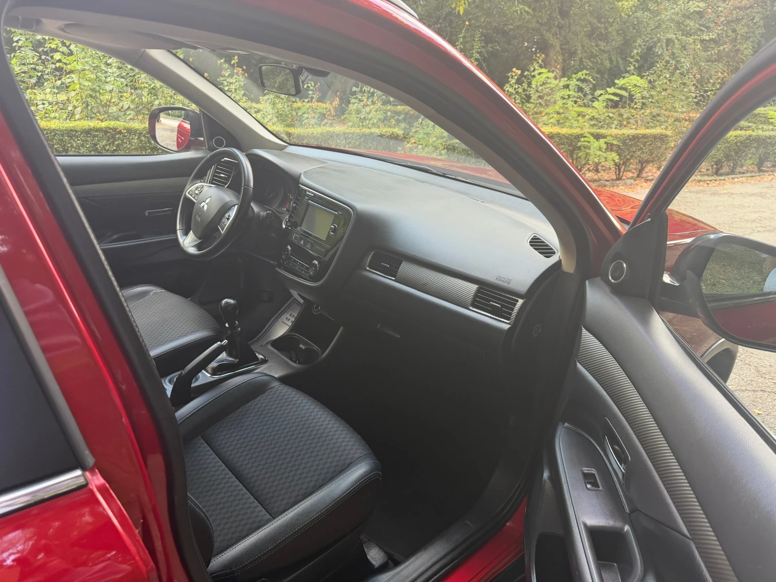 Mitsubishi Outlander Outlander 2, 2 DI-D 4WD intense, снимка 13 - Автомобили и джипове - 56198025