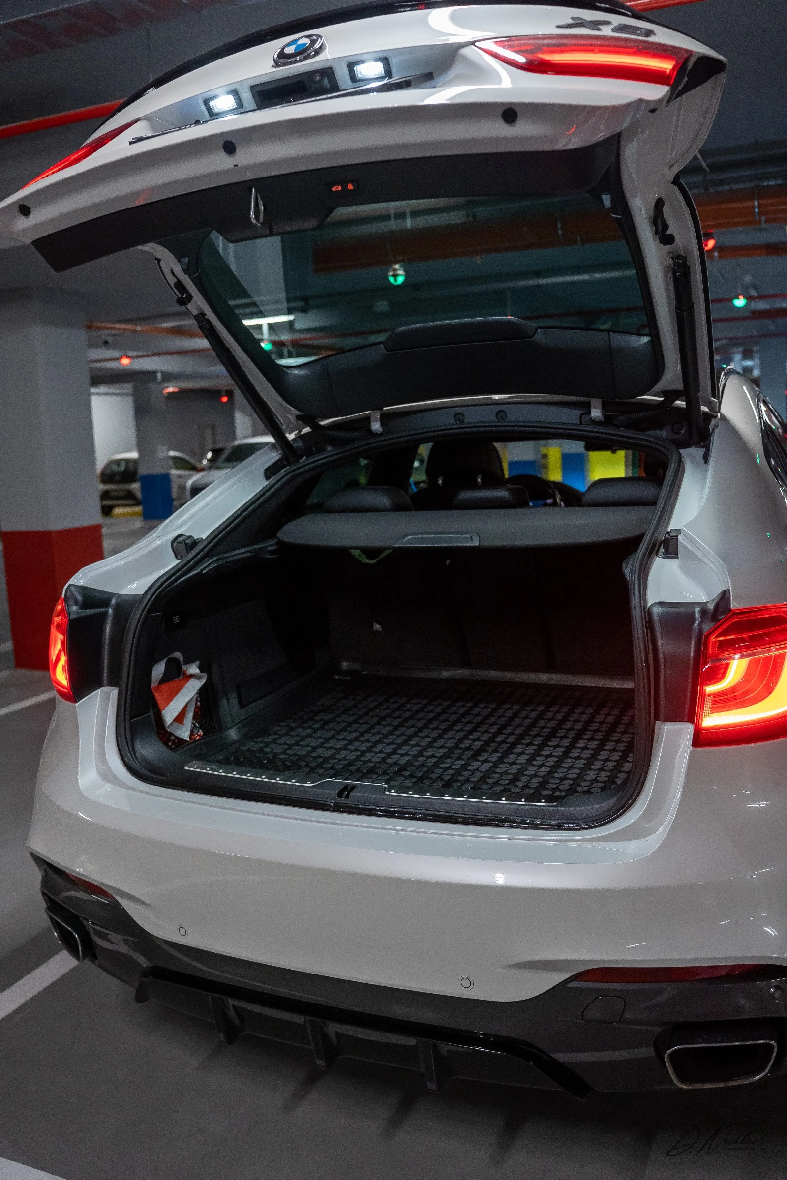 BMW X6 X Dirve 40D, снимка 9 - Автомобили и джипове - 56293065