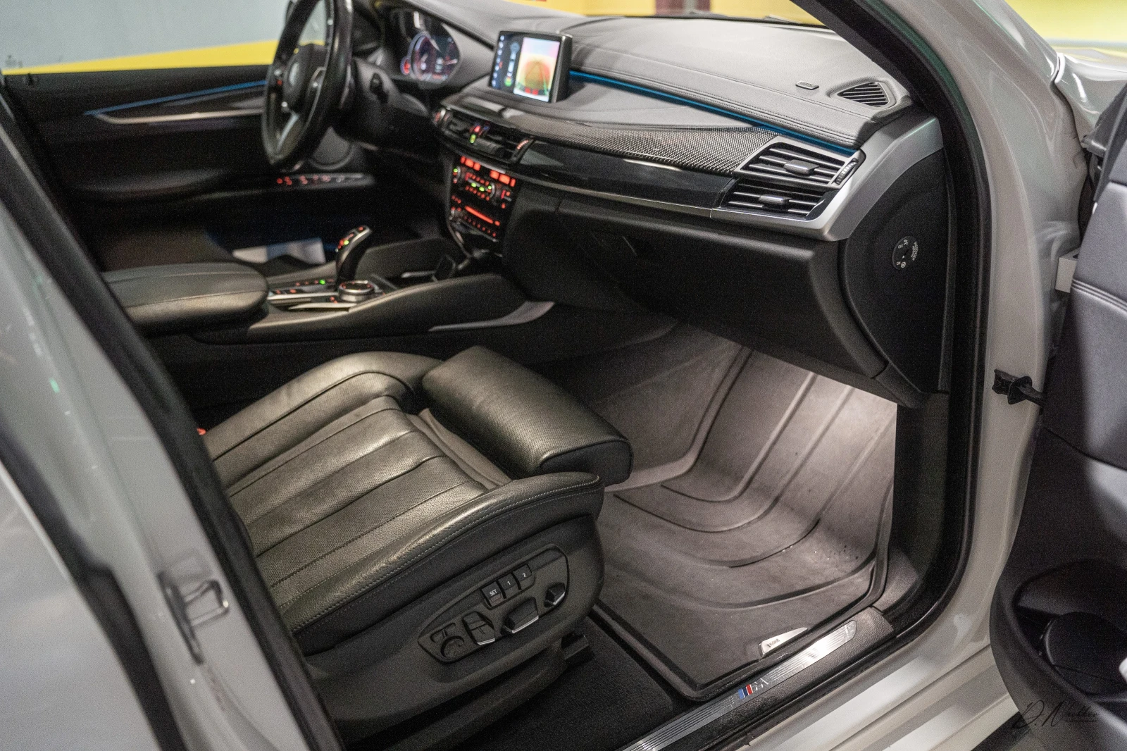 BMW X6 X Dirve 40D, снимка 6 - Автомобили и джипове - 56293065