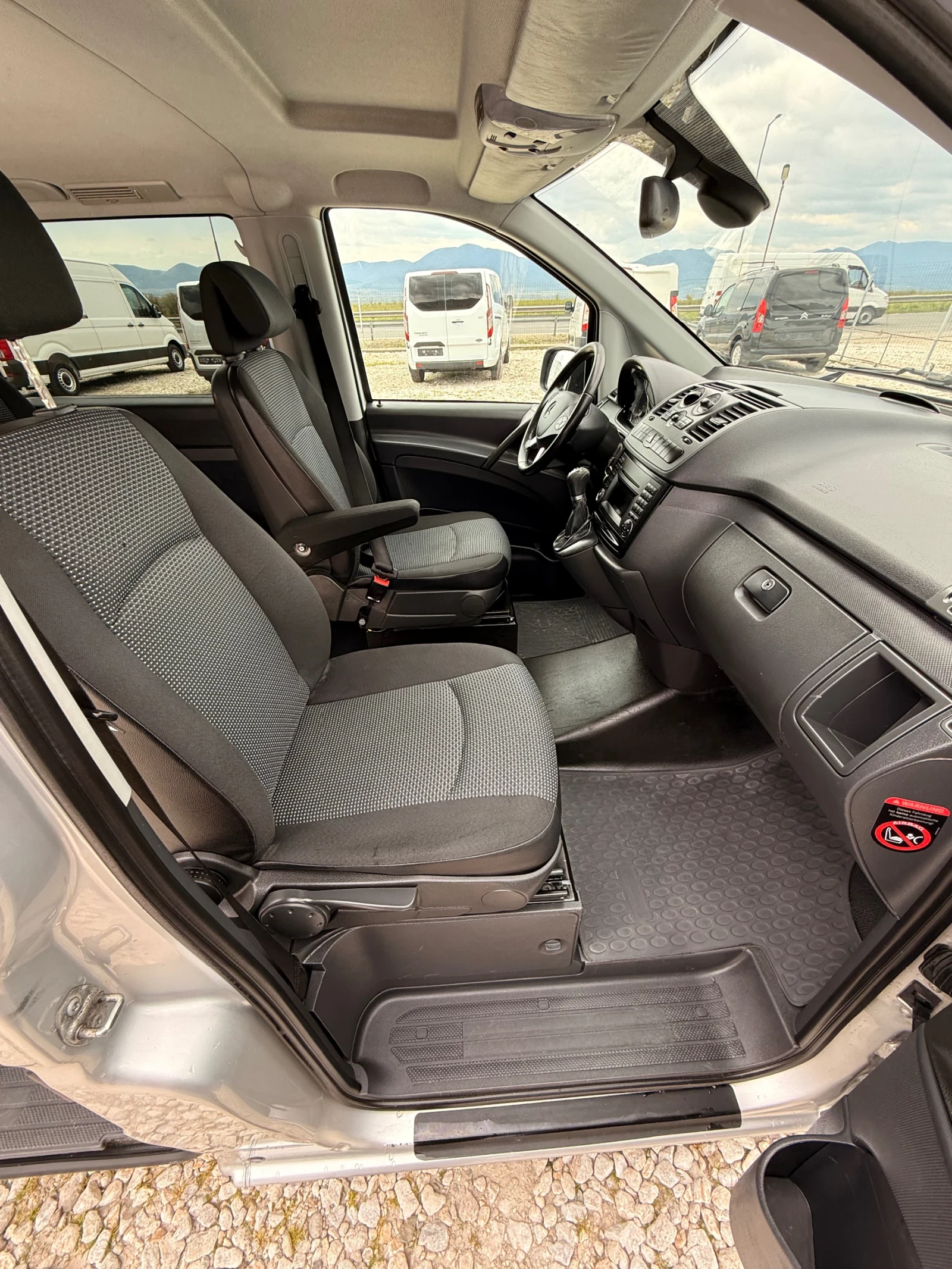 Mercedes-Benz Vito 113CDi-4x4-8местен-Клима, снимка 12 - Бусове и автобуси - 54145745