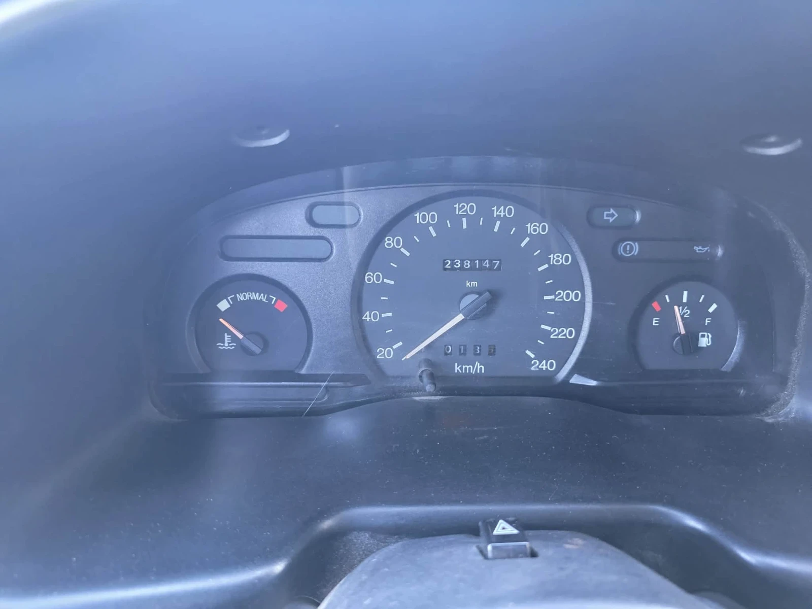 Ford Transit Ford transit 2.5 КЕМПЕР, снимка 10 - Бусове и автобуси - 54416414