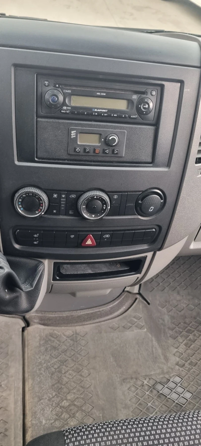 Mercedes-Benz Sprinter 318 ����� ���� | Mobile.bg � ����������� 10
