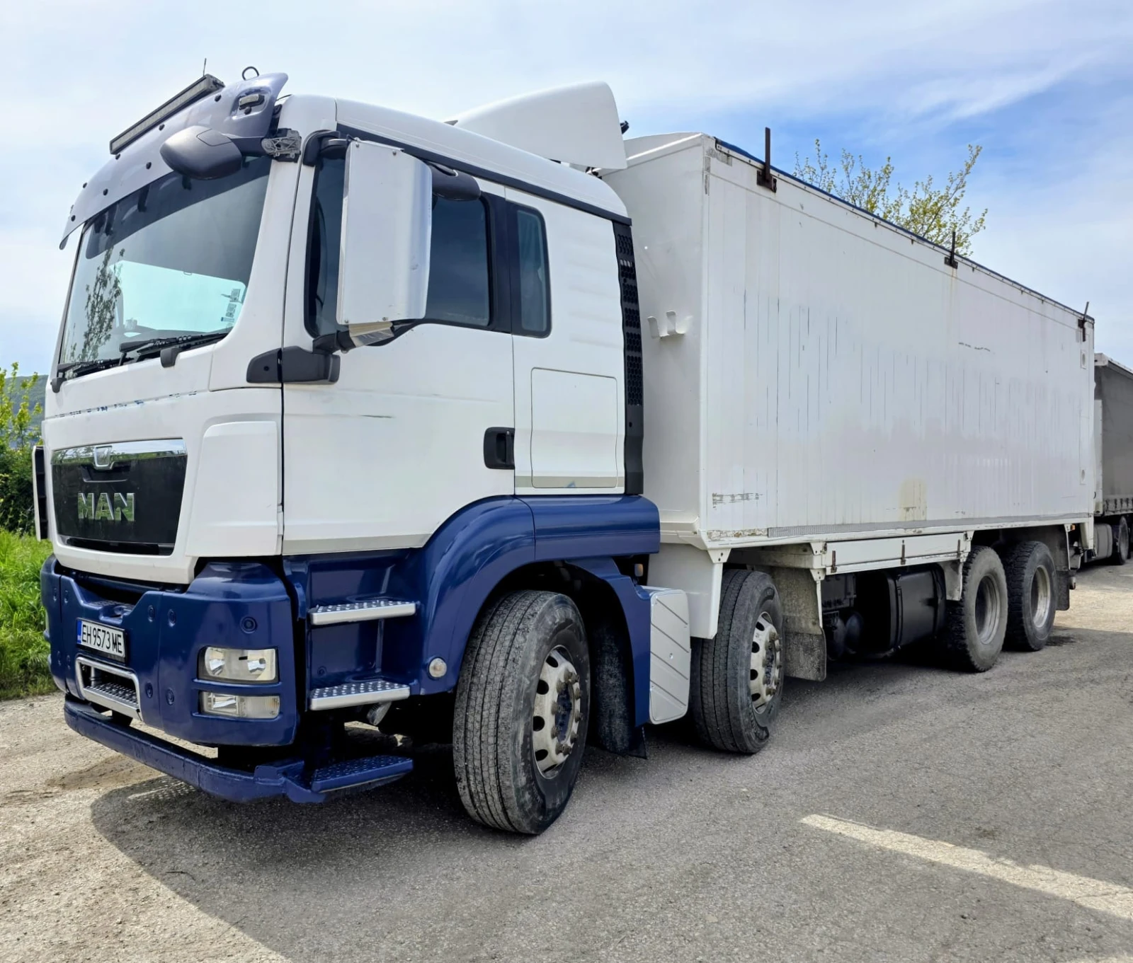 Man Tgs 8x4  ЗЪРНОВОЗ , снимка 5 - Камиони - 54208275