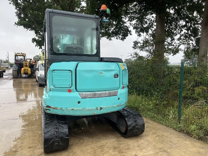 Багер Kobelco SK45SRX-6E - изображение 2