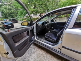 Opel Astra G 1.6 седан климатик, снимка 9