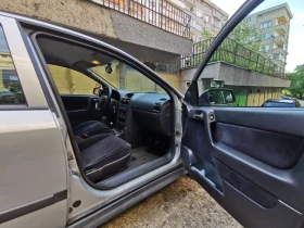 Opel Astra G 1.6 седан климатик, снимка 11