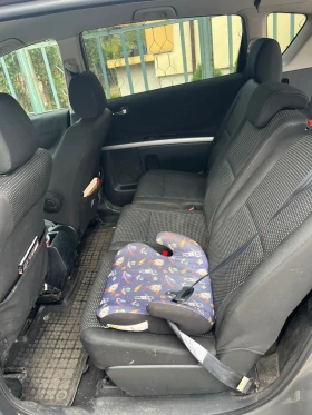 Toyota Corolla verso, снимка 8