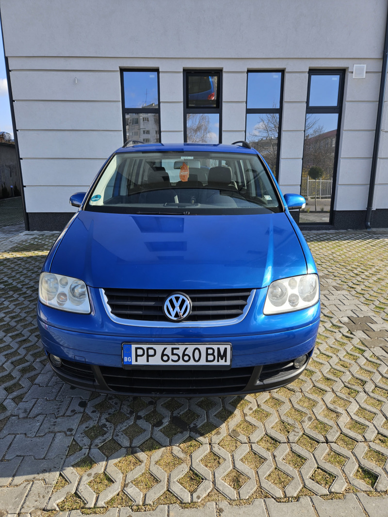 VW Touran, снимка 1 - Автомобили и джипове - 46225178