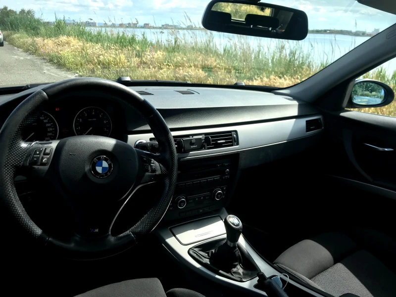 BMW 325 xi, снимка 10 - Автомобили и джипове - 47478861