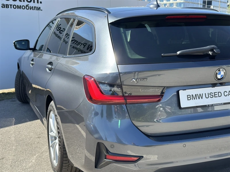 BMW 320 xDrive Туринг, снимка 9 - Автомобили и джипове - 51757280