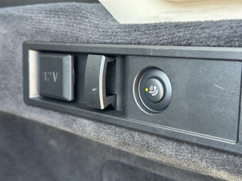 BMW 320 xDrive Туринг, снимка 13 - Автомобили и джипове - 51757280