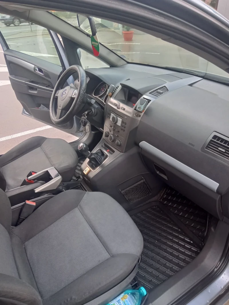 Opel Zafira, снимка 6 - Автомобили и джипове - 52728901