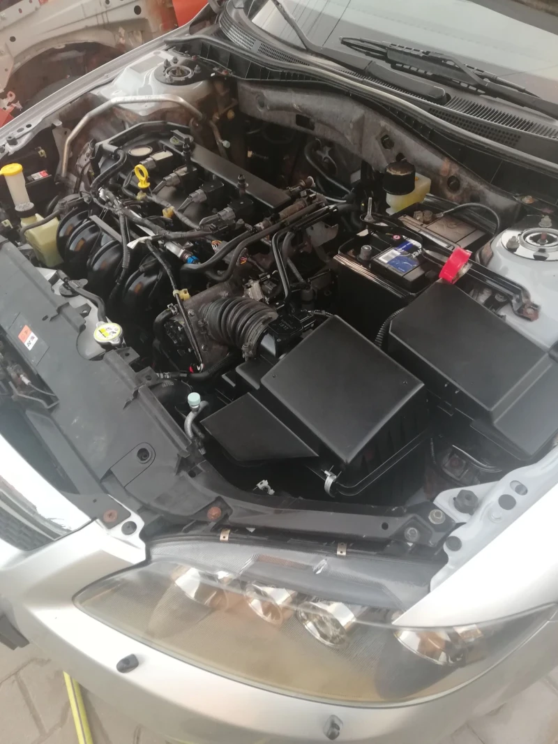 Mazda 6 1.8 БЕНЗИН А/С УНИКАТ , снимка 13 - Автомобили и джипове - 52939122