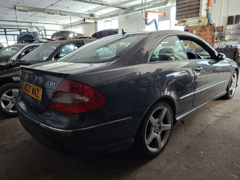Mercedes-Benz CLK ДесенВолан, снимка 3 - Автомобили и джипове - 53491073
