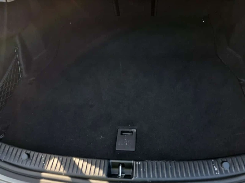 Mercedes-Benz C 300 * CARFAX * ЦЕНА ДО БГ, снимка 16 - Автомобили и джипове - 53523567