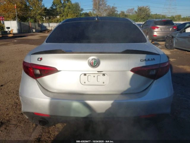 Alfa Romeo Giulia TI SPORT AWD - изображение 4