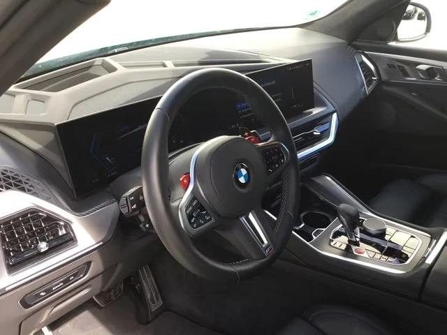 BMW XM 50e xDRIVE/INDIVIDUAL/HEAD UP/LASER/ICONINC GLOW, снимка 11 - Автомобили и джипове - 56004447