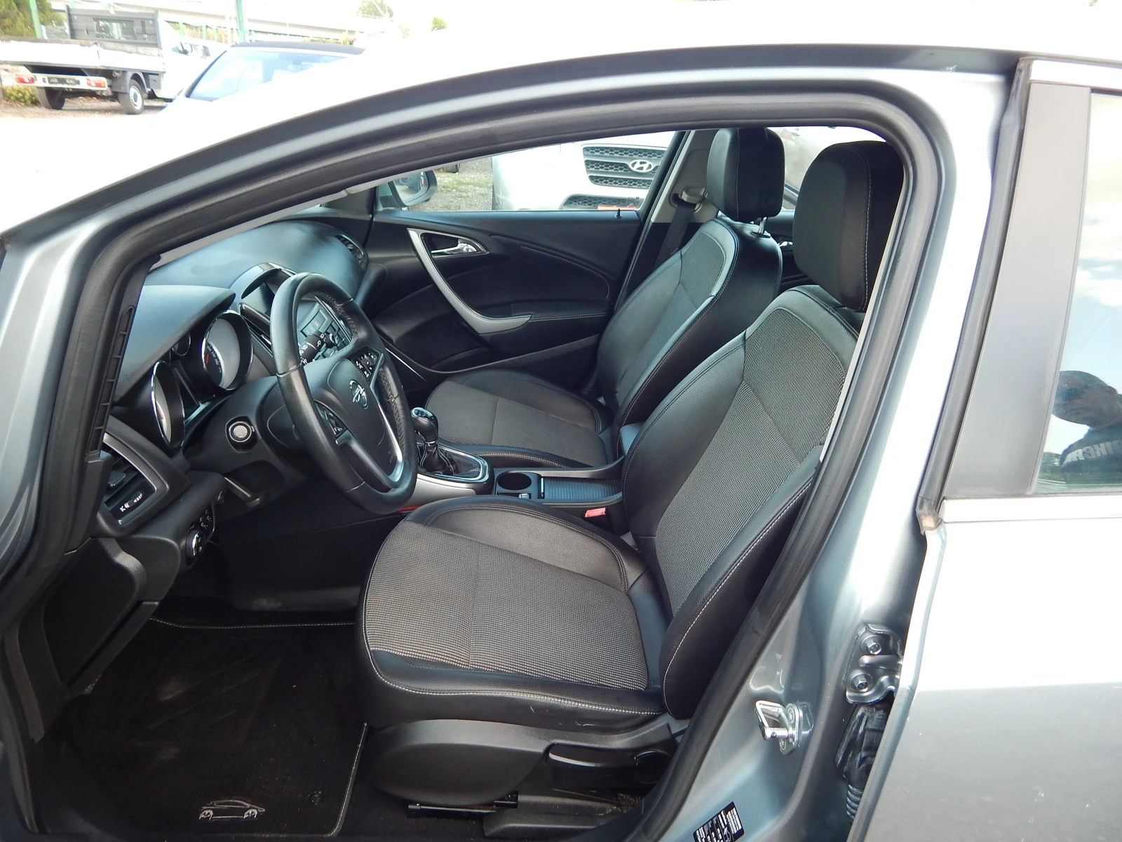 Opel Astra 1.6i* 92000km.* COSMO*  - изображение 10