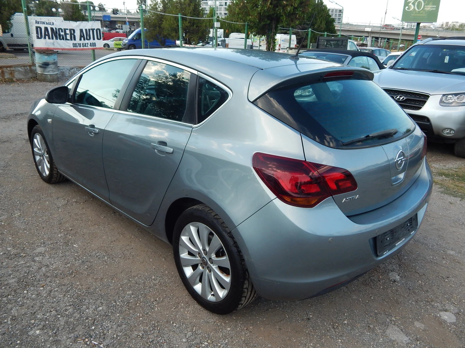 Opel Astra 1.6i* 92000km.* COSMO*  - изображение 6