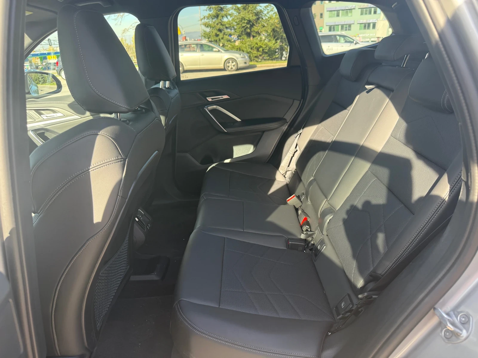 BMW iX1 M PACKET | Mobile.bg   10