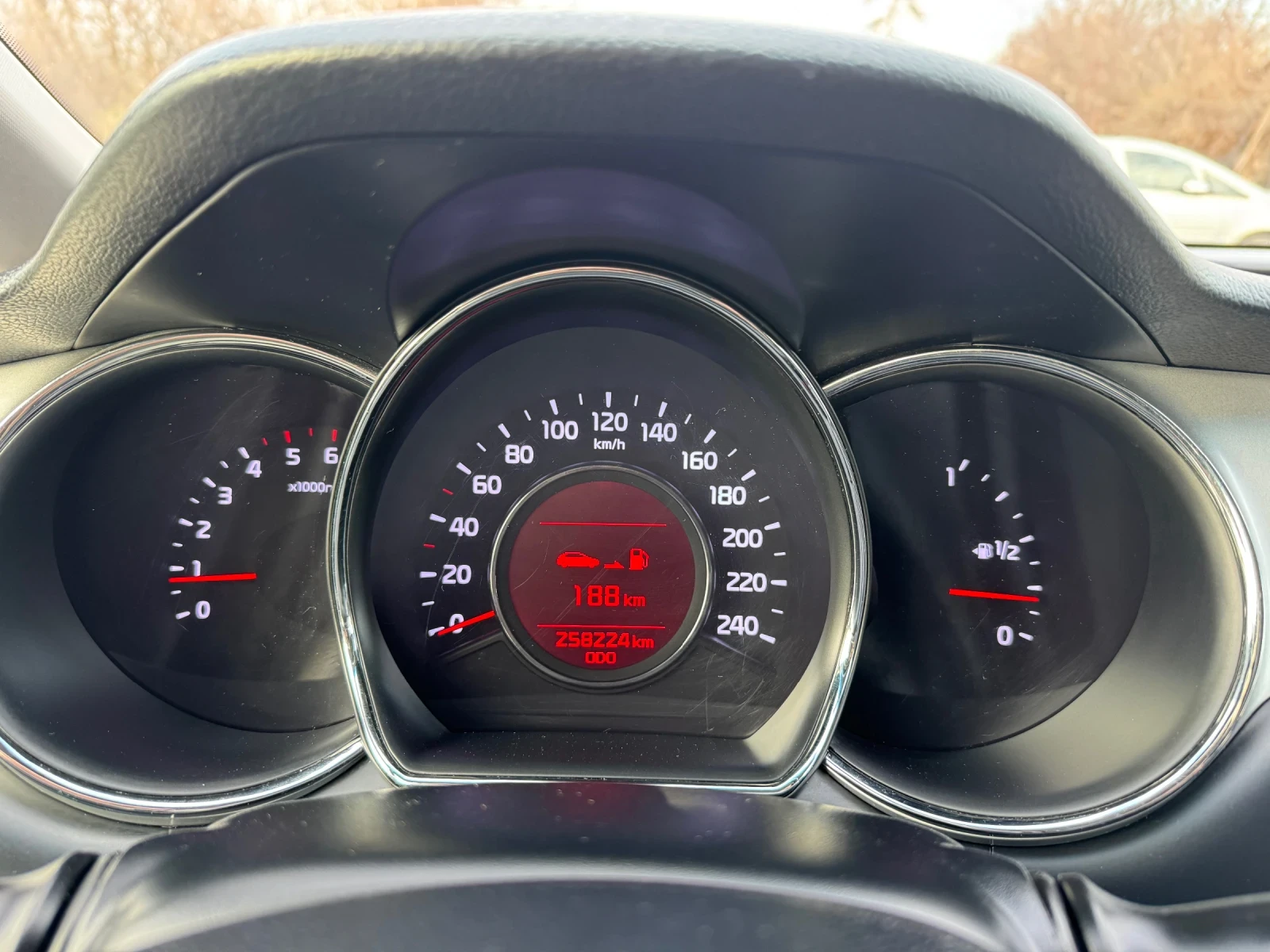 Kia Ceed 1.6CRDi | Mobile.bg � ����������� 15