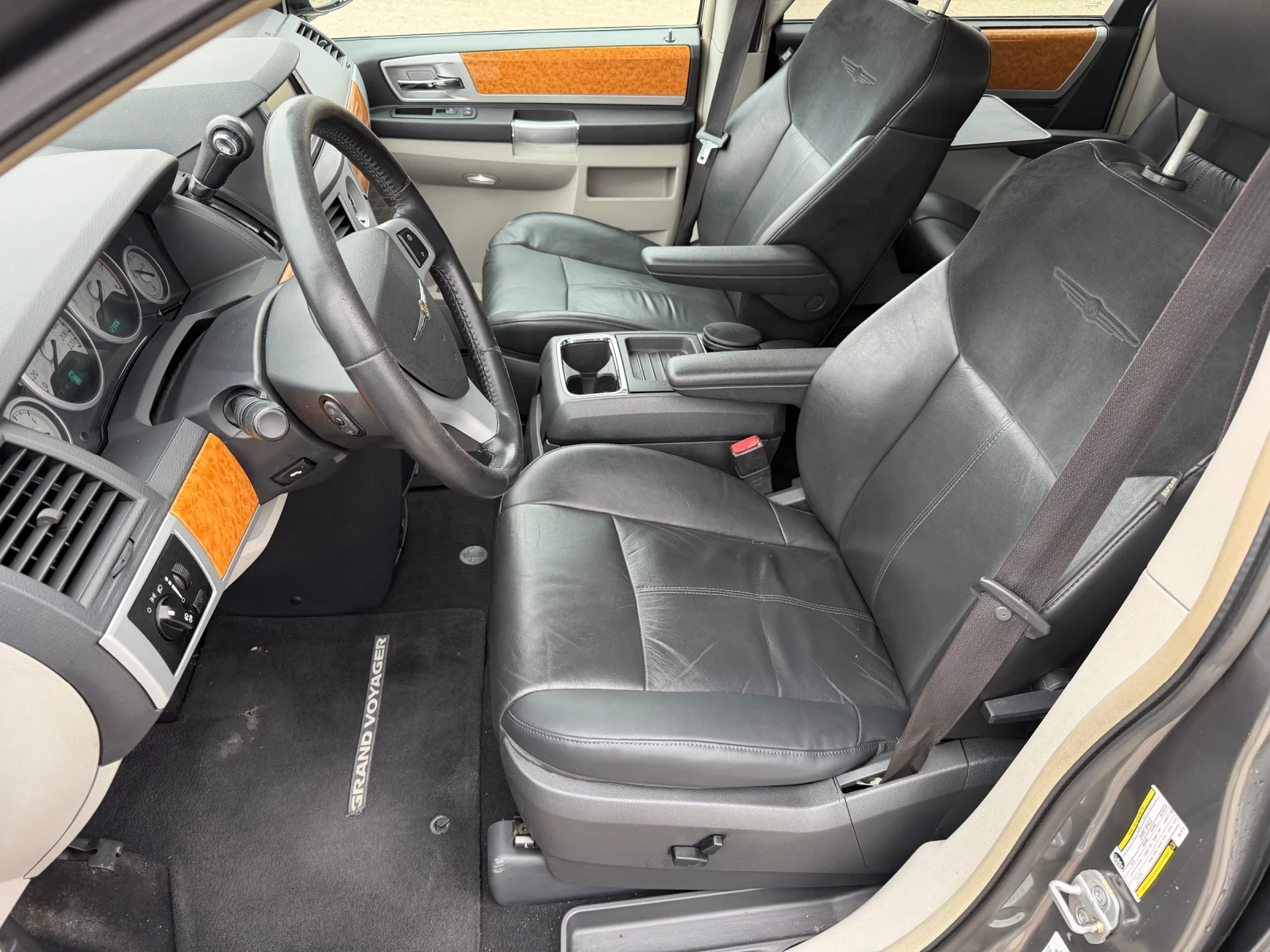 Chrysler Gr.voyager 2, 8 CRDI - изображение 7