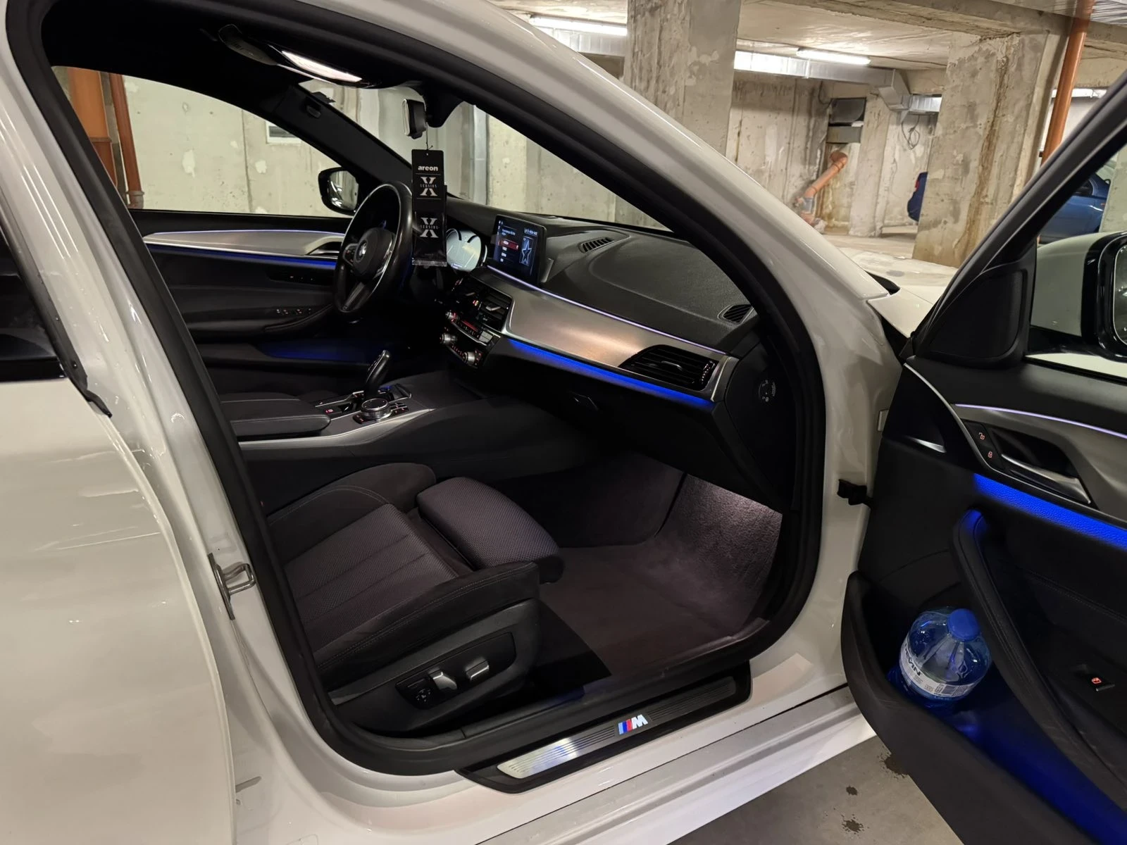 BMW 520, снимка 12 - Автомобили и джипове - 54397978