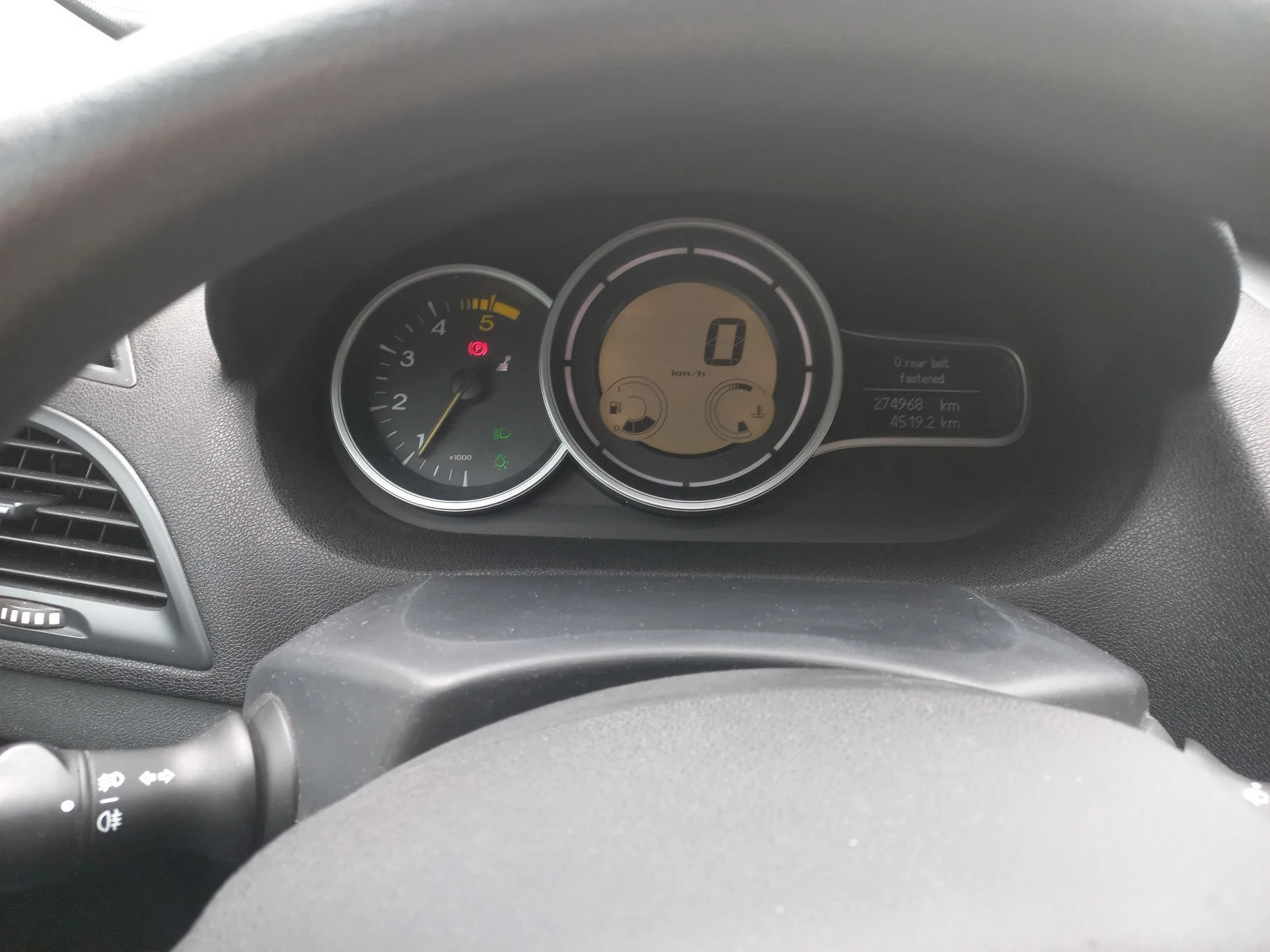 Renault Megane, снимка 12 - Автомобили и джипове - 54630975