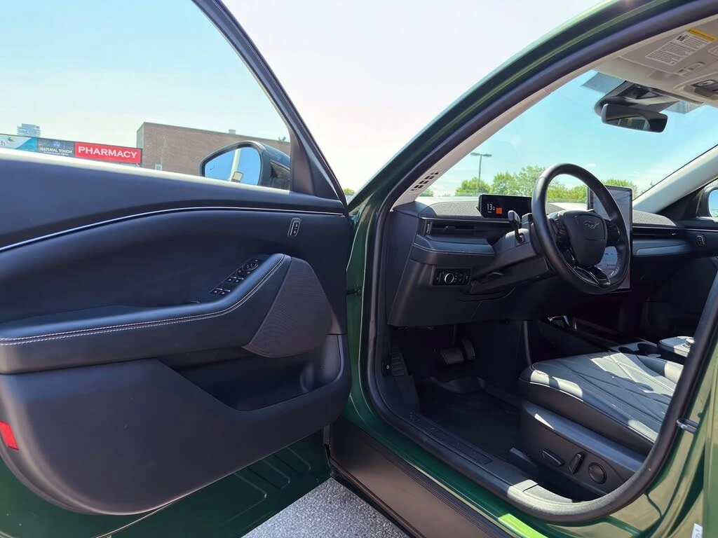 Ford Mustang Mach-E Select RWD, снимка 14 - Автомобили и джипове - 54646783