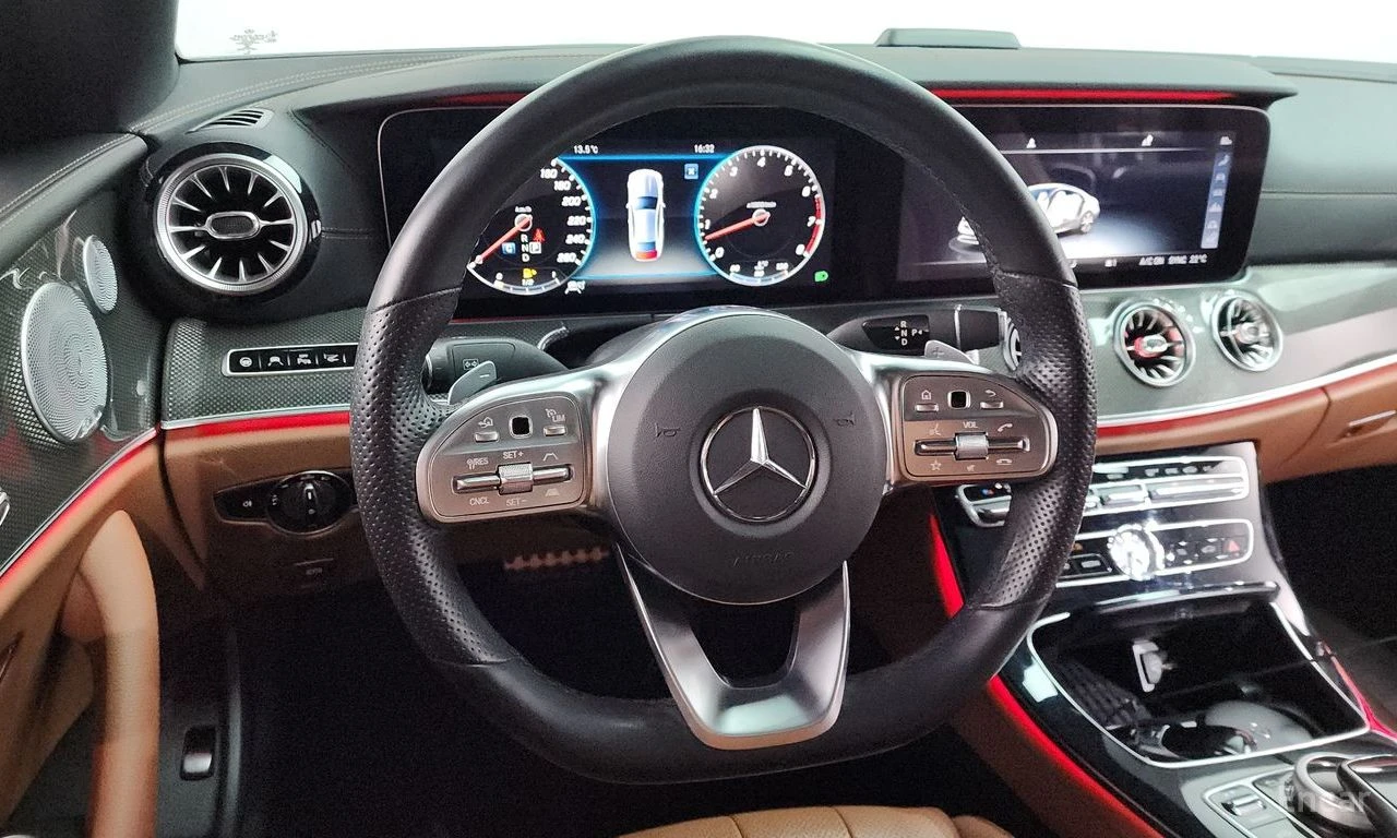Mercedes-Benz E 450 4MATIC* COUPE* КОЖА* ПОДГРЕВ* HEAD UP* PANO* НАВИ*, снимка 13 - Автомобили и джипове - 54730233
