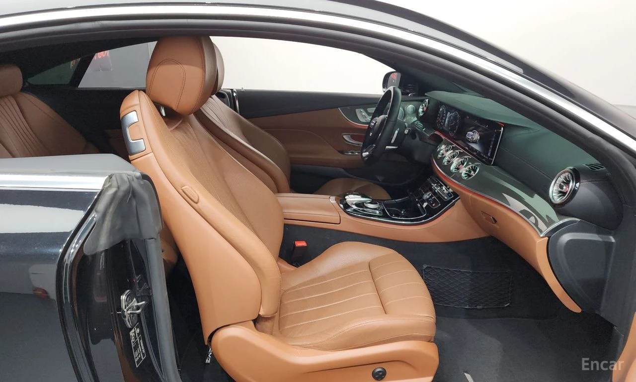 Mercedes-Benz E 450 4MATIC* COUPE* КОЖА* ПОДГРЕВ* HEAD UP* PANO* НАВИ*, снимка 11 - Автомобили и джипове - 54730233