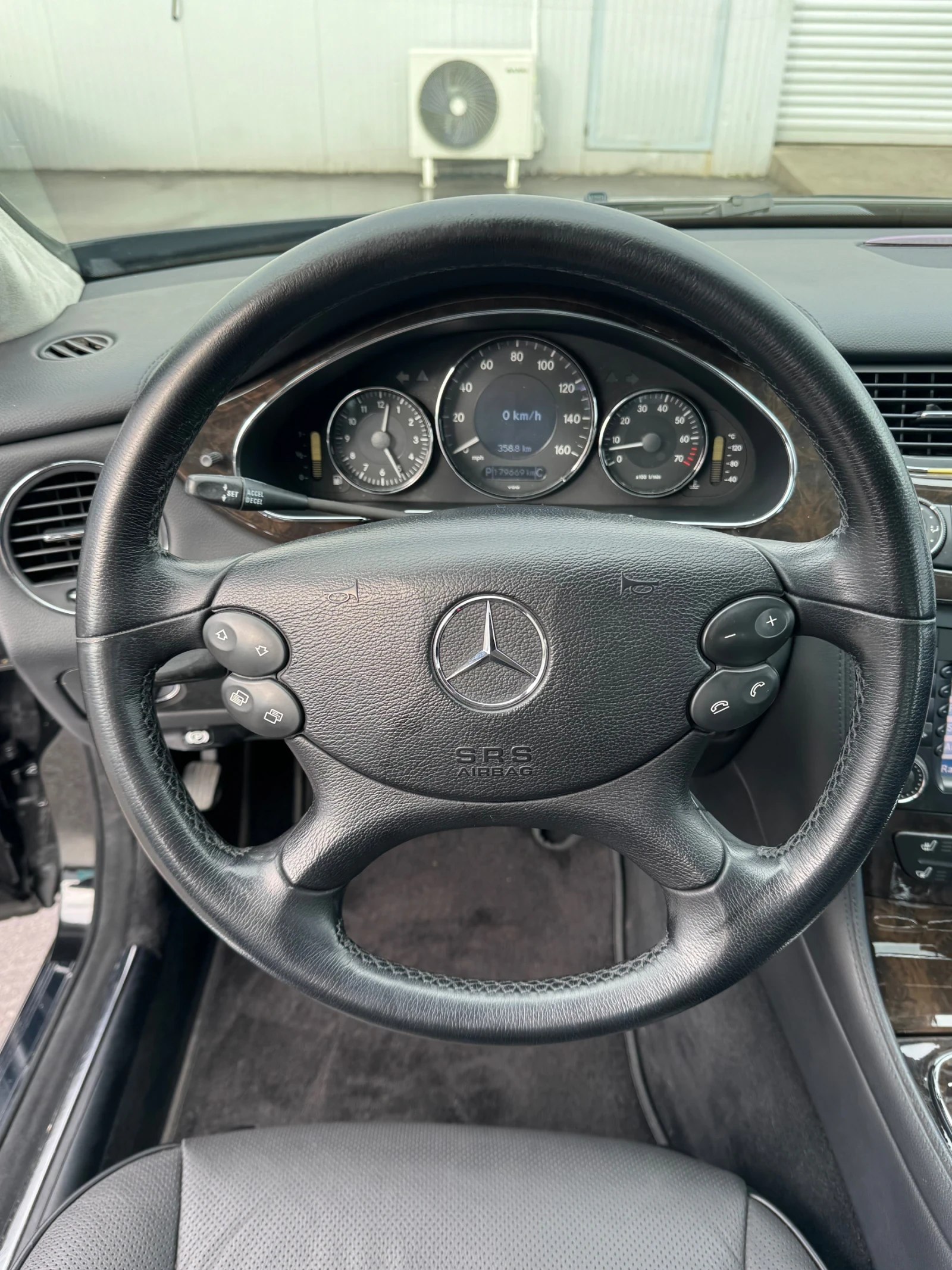 Mercedes-Benz CLS 500 550 388к.с 180хил км!!! УНИКАТ!!!, снимка 14 - Автомобили и джипове - 54804165