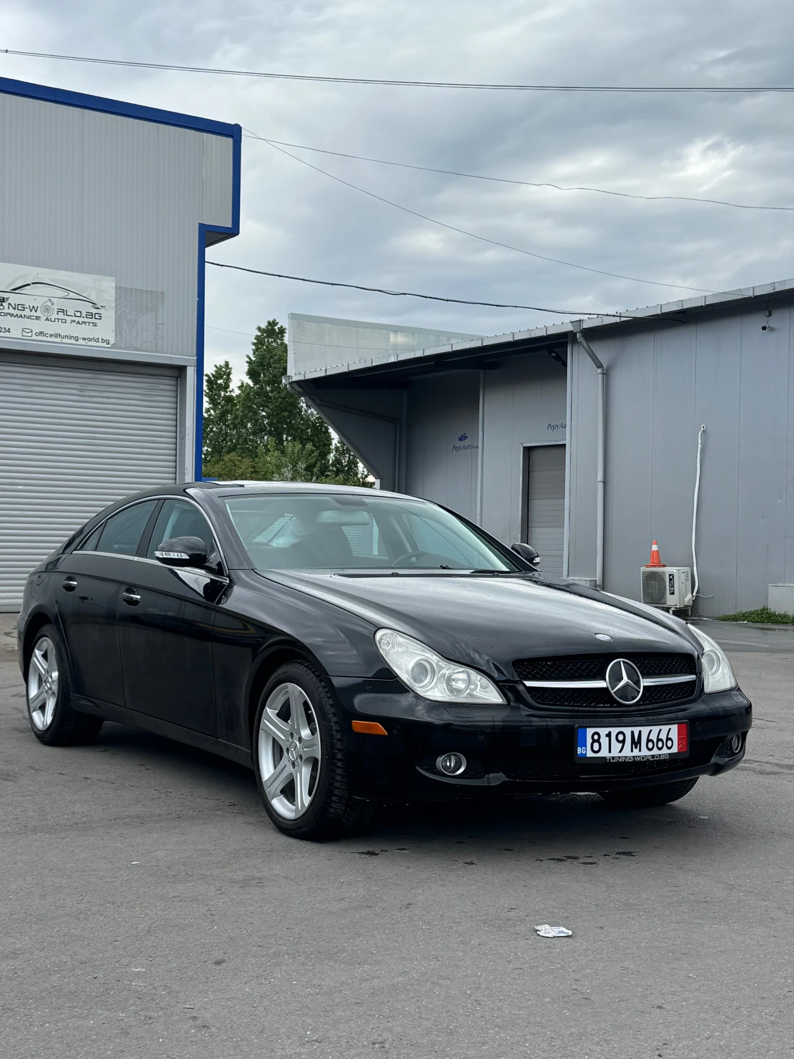Mercedes-Benz CLS 500 550 388к.с 180хил км!!! УНИКАТ!!!, снимка 3 - Автомобили и джипове - 54804165