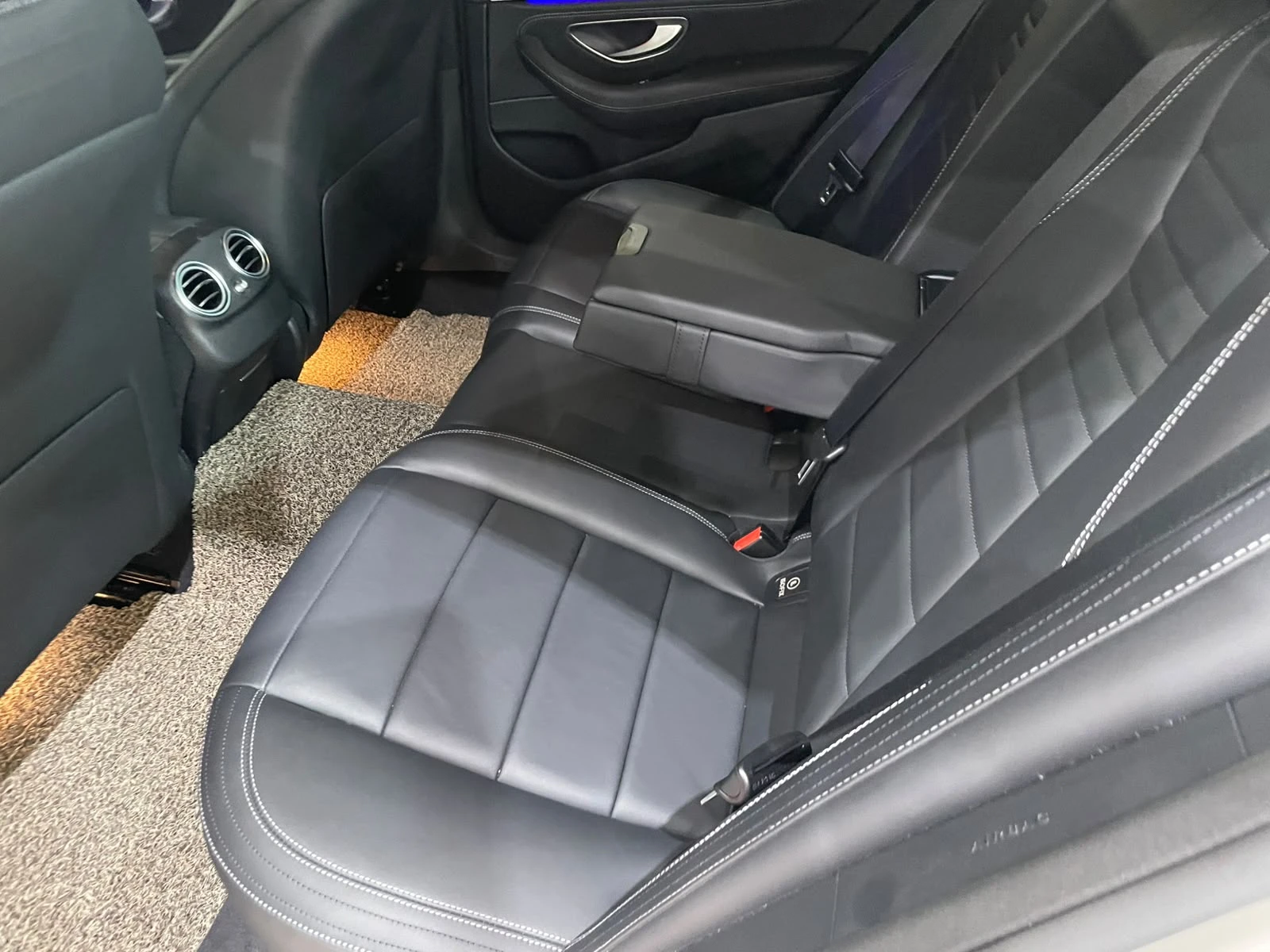 Mercedes-Benz E 220 d 4matic ! AMG Line !, снимка 12 - Автомобили и джипове - 55278126