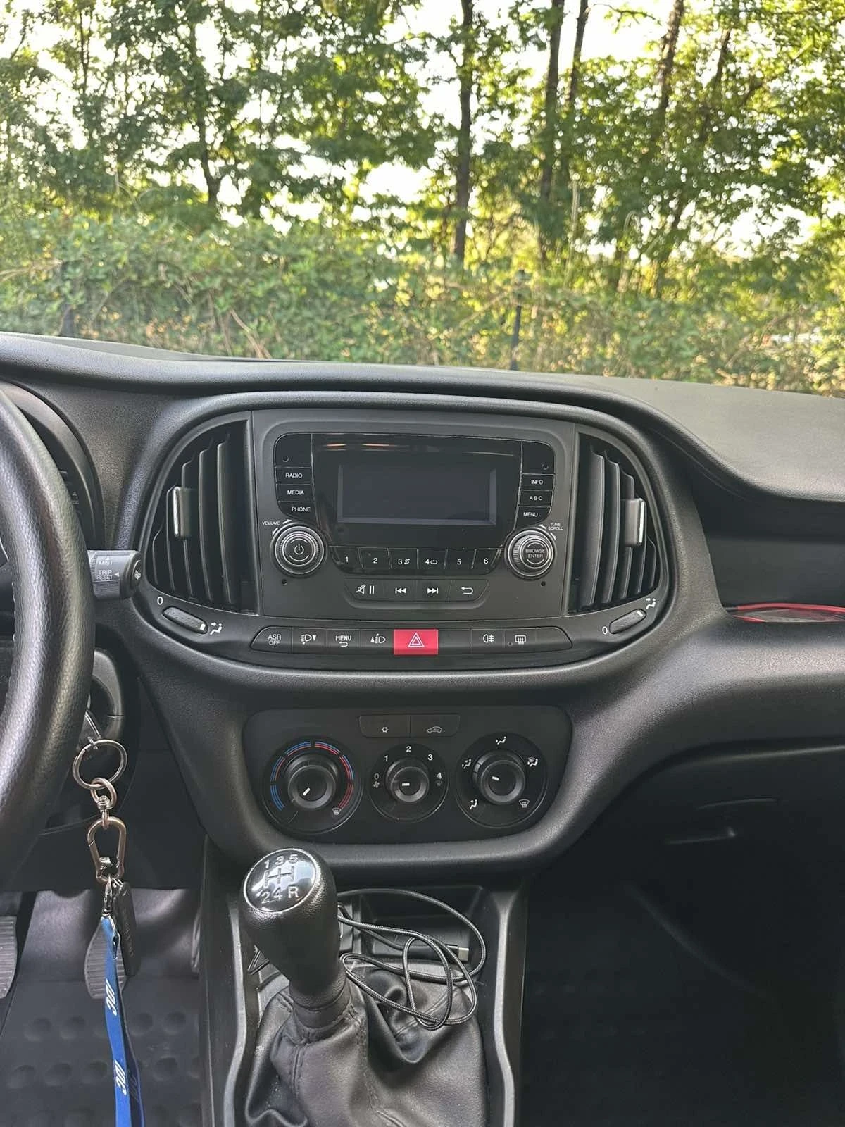 Fiat Doblo MAXXI  1.3 M-JET , снимка 11 - Автомобили и джипове - 55993345