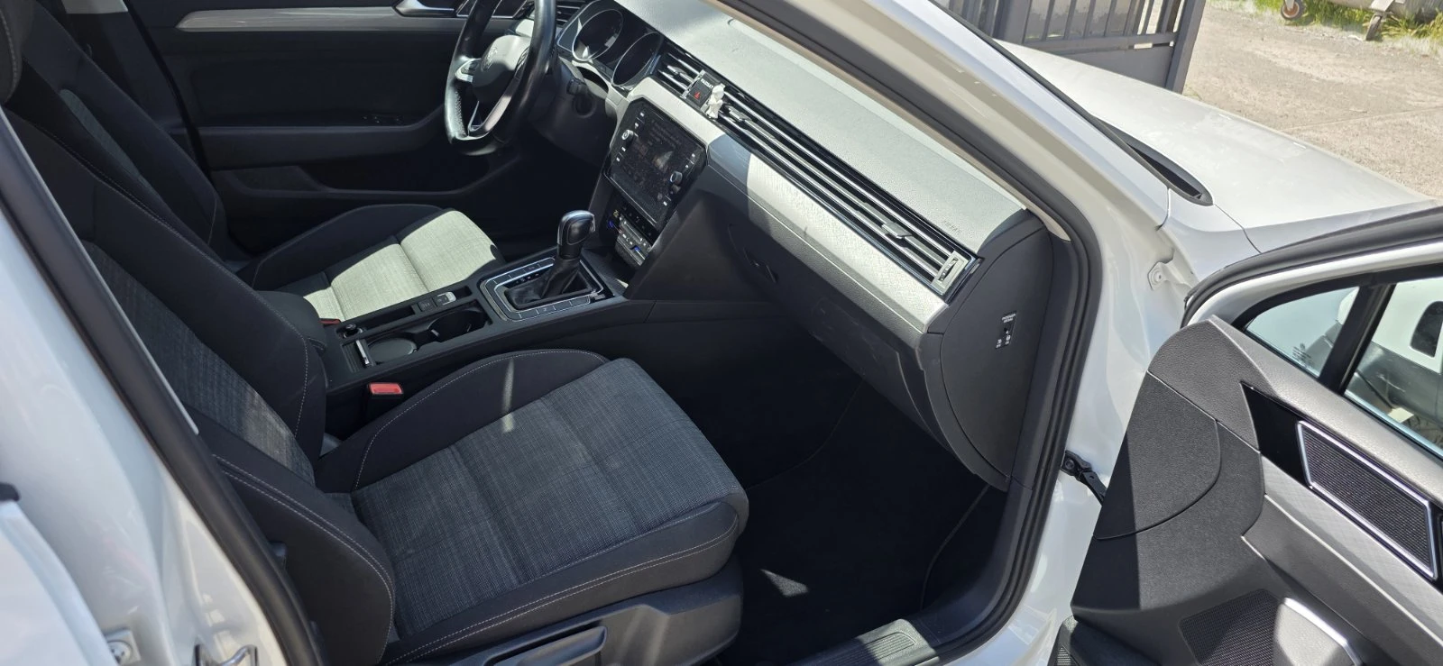 VW Passat Variant Business 1.5TSI DSG, снимка 5 - Автомобили и джипове - 56253066