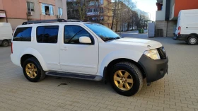 Nissan Pathfinder SE, снимка 5