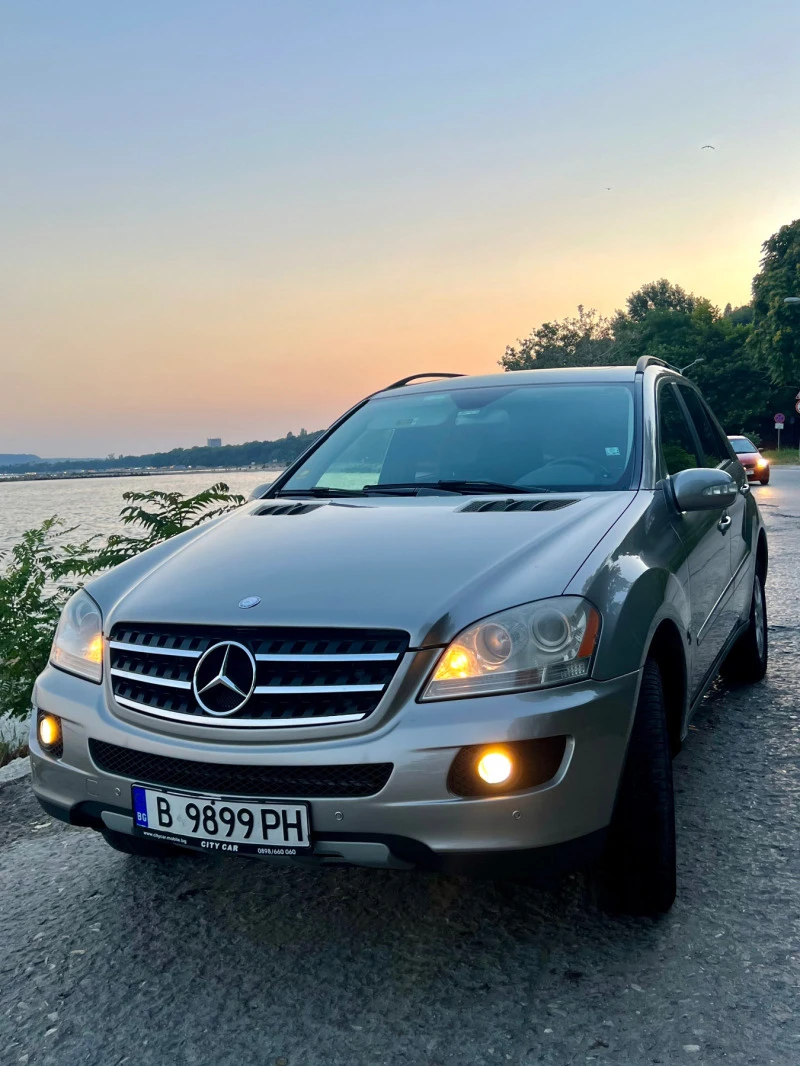 Mercedes-Benz ML 350 4X4 БЕНЗИН, снимка 1 - Автомобили и джипове - 47683564