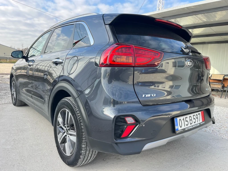 Kia Niro 08/2022г hybrid, кожа, дистроник, key less, led, снимка 4 - Автомобили и джипове - 52900346