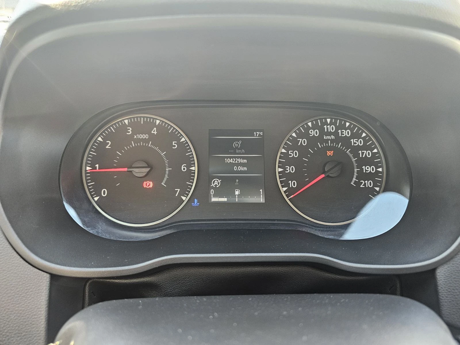 Dacia Duster 1.6 SCe 115 к.с. Бензин Stop & Start LPG* N1 - изображение 8