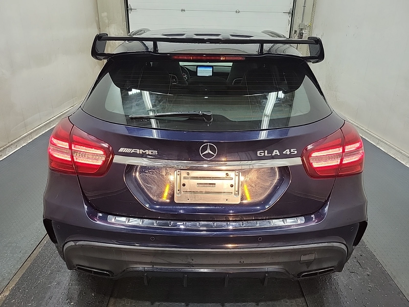 Mercedes-Benz GLA 45 AMG 77, 400 km* CARFAX * АвтоКредит * Цена до България - изображение 5