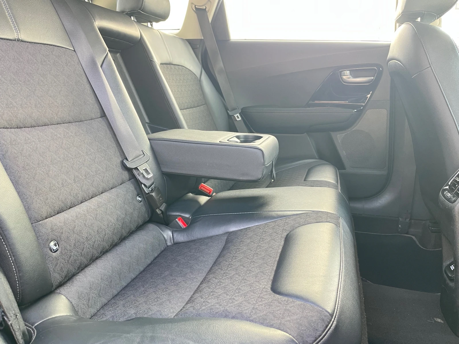 Kia Niro 08/2022� hybrid, ����, ���������, key less, led | Mobile.bg � ����������� 11