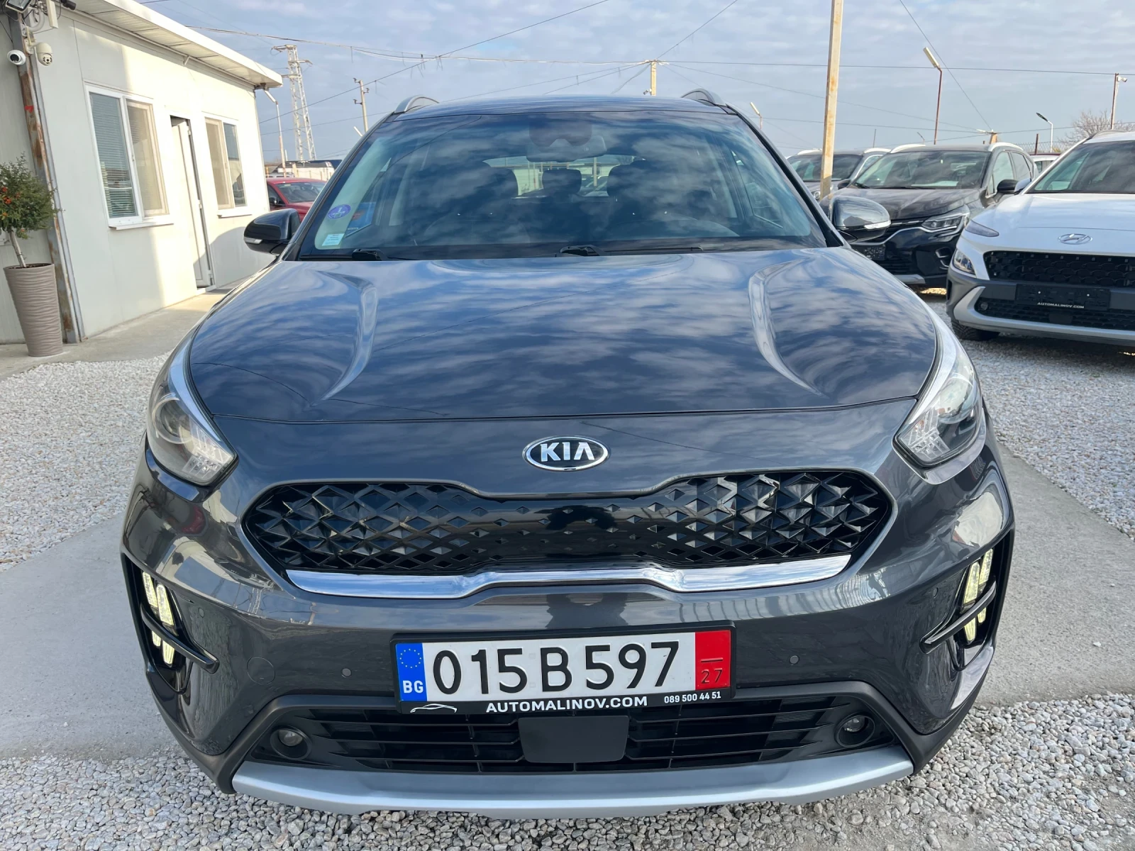 Kia Niro 08/2022г hybrid, кожа, дистроник, key less, led - изображение 2