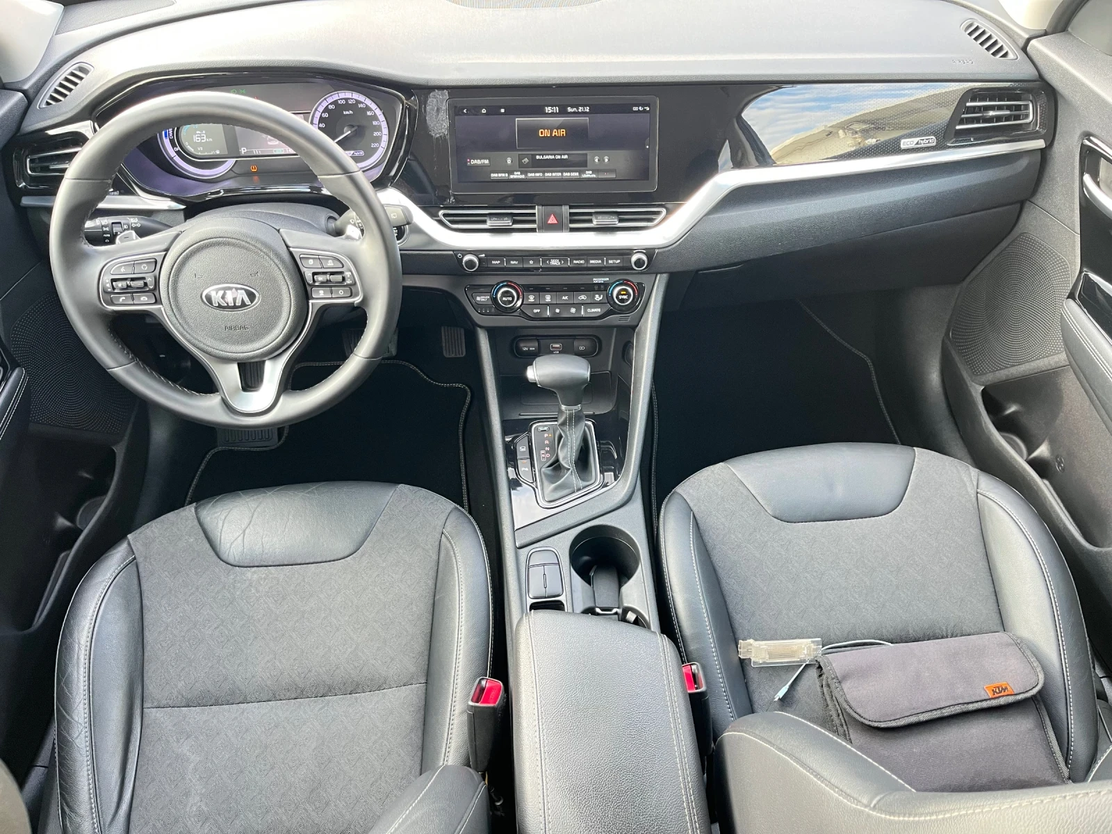 Kia Niro 08/2022г hybrid, кожа, дистроник, key less, led - изображение 8