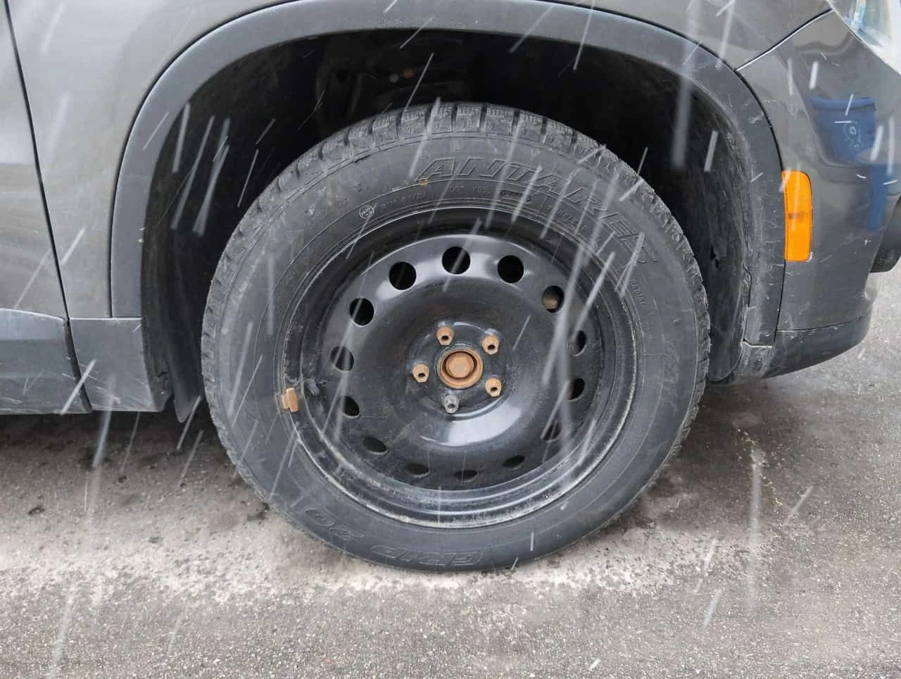 VW Tiguan * 2WD 4dr Auto * CARFAX * БЕЗ ПЪРВОНАЧАЛНА ВНОСКА, снимка 7 - Автомобили и джипове - 53872848